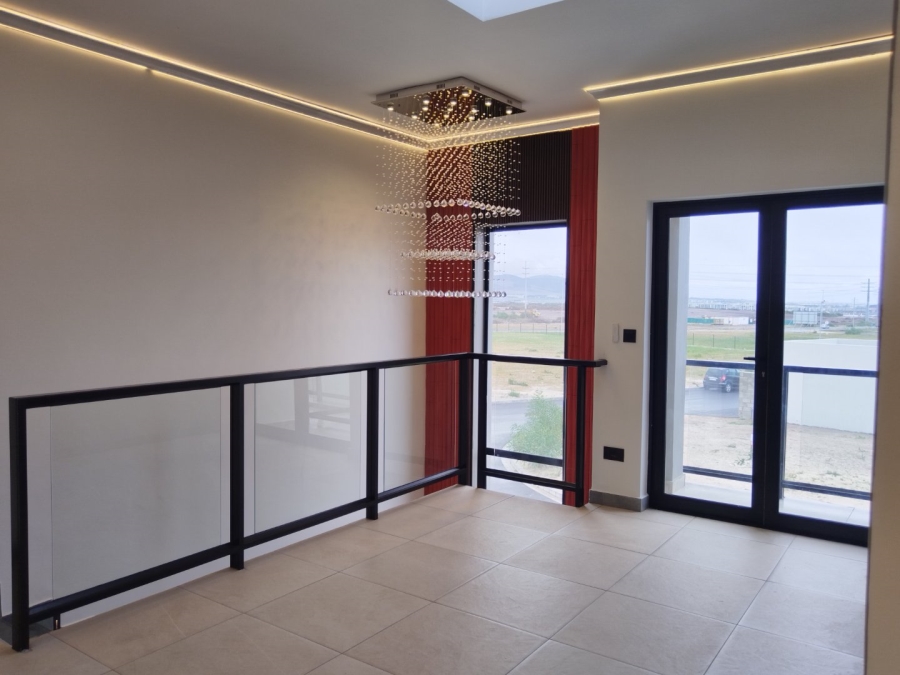 4 Bedroom Property for Sale in Sandown Western Cape